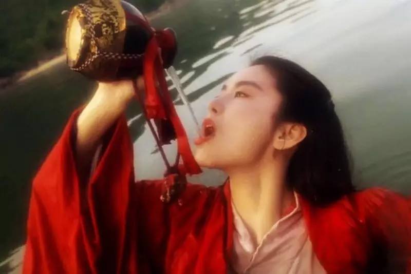 19位惊艳了时光的“80年代港风美女”，个个美到窒息，一见误终身