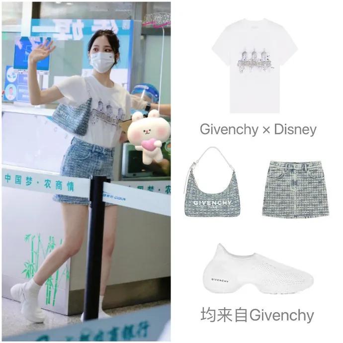 欧阳娜娜近日的机场私服解析，清爽简约又甜酷宜夏！​​​