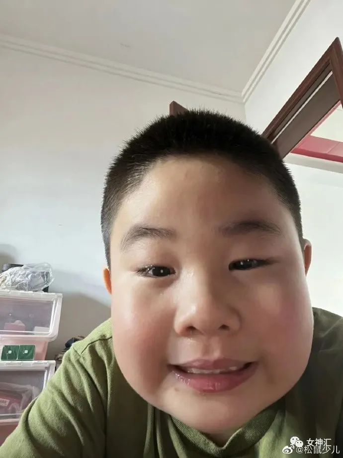 大S具俊晔婚礼现场照意外流出，沙雕网友评论笑不活了