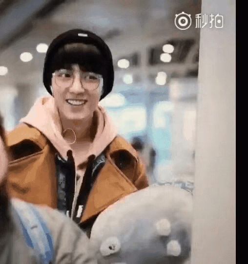 肖战海边的大片，真好看啊，满满的少年感