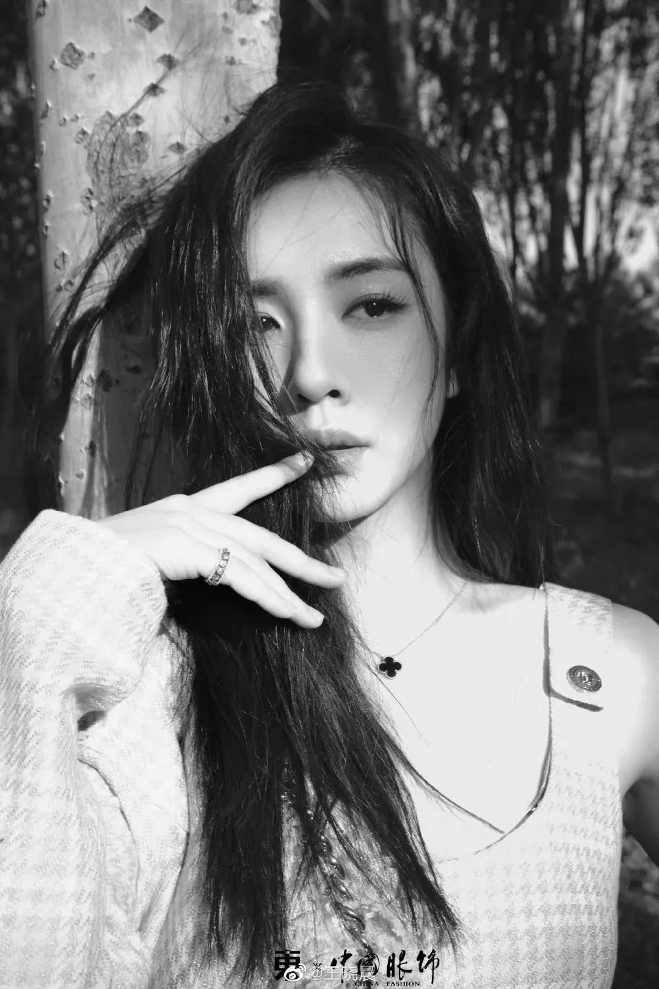 6.7图:刘亦菲 杨幂 周也 任敏 迪丽热巴 陈飞宇 韩庚 杨蓉 檀健次
任嘉伦