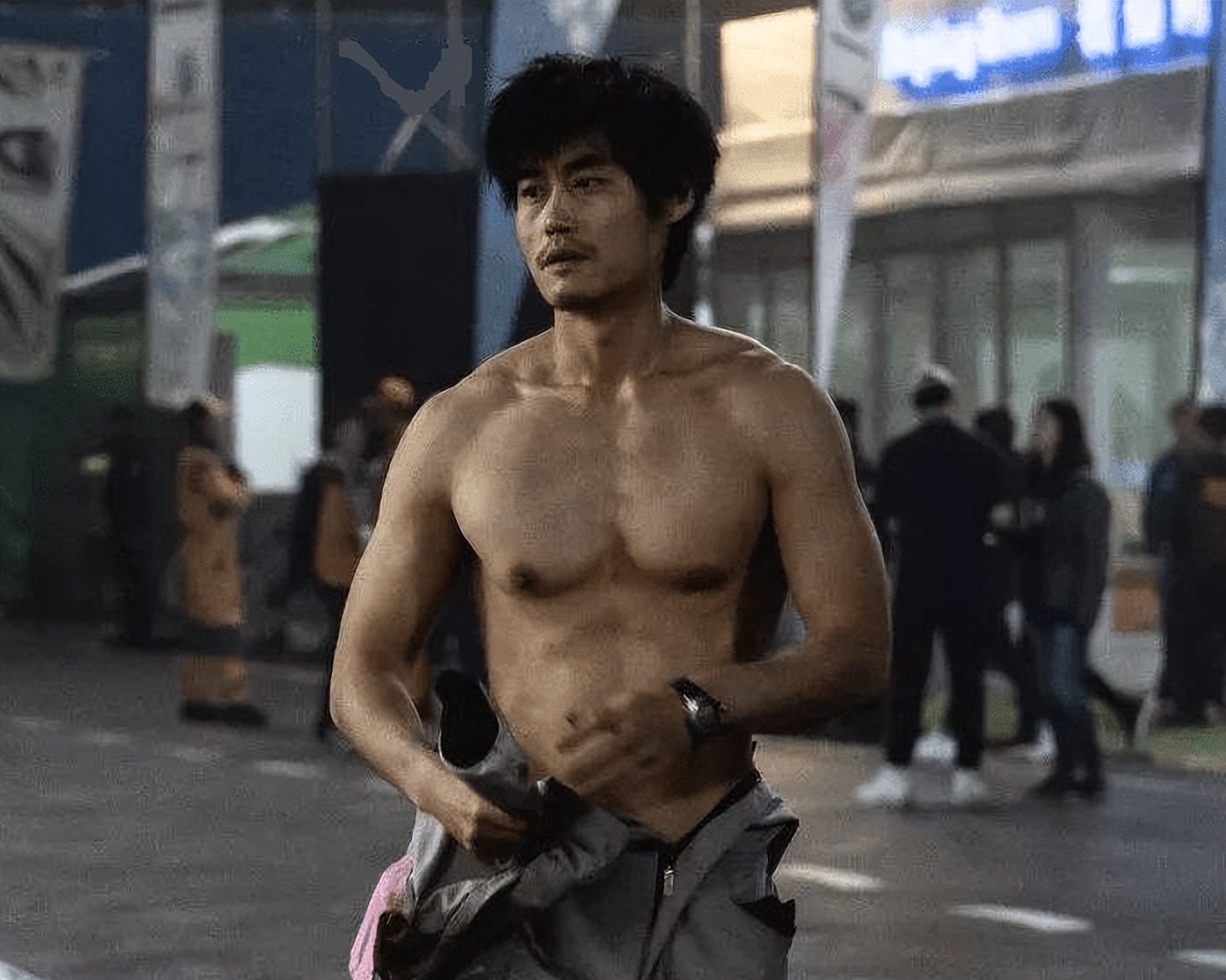 37岁张本煜：坚守10年，他成了万合天宜最有演技的演员