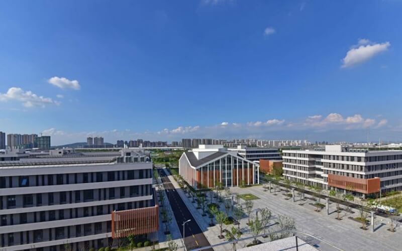 江苏高考520分，淮阴师范、盐城师范、无锡学院三所院校哪个更好