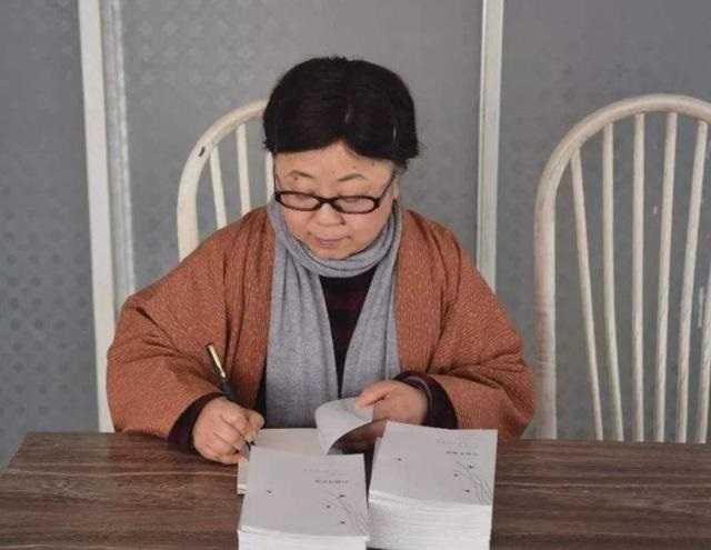 大学教授梁艳萍，吹捧日本侮辱祖国，最终下场大快人心