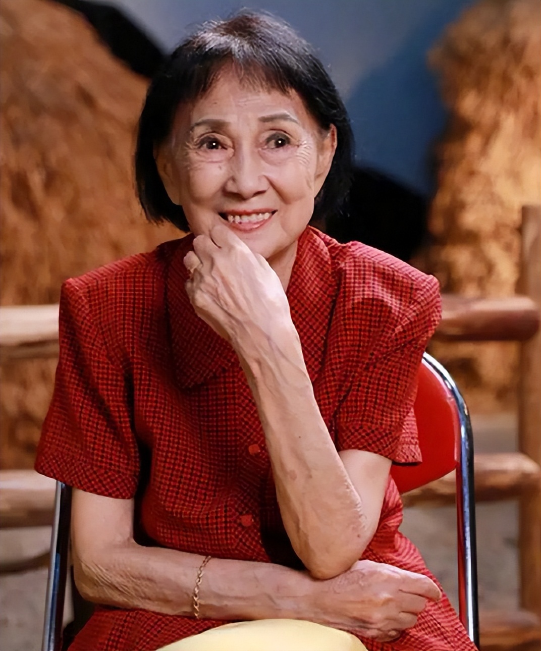 4月刚过4天，就有15个瓜，偷税漏税，被打掉牙齿，个个都是大瓜