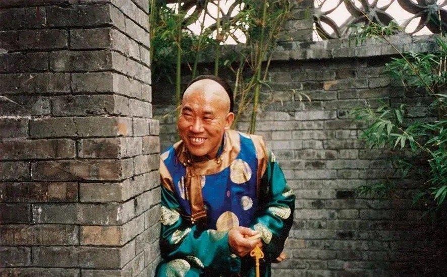 父亲是歪瓜裂枣，女儿却貌美如花？这10位星二代的长相好奇妙