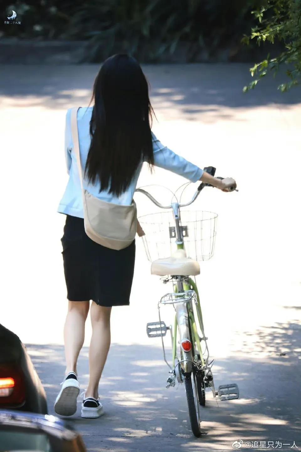 综艺《萌探2》本周最新预告来啦，还有帅哥美女的美图哦