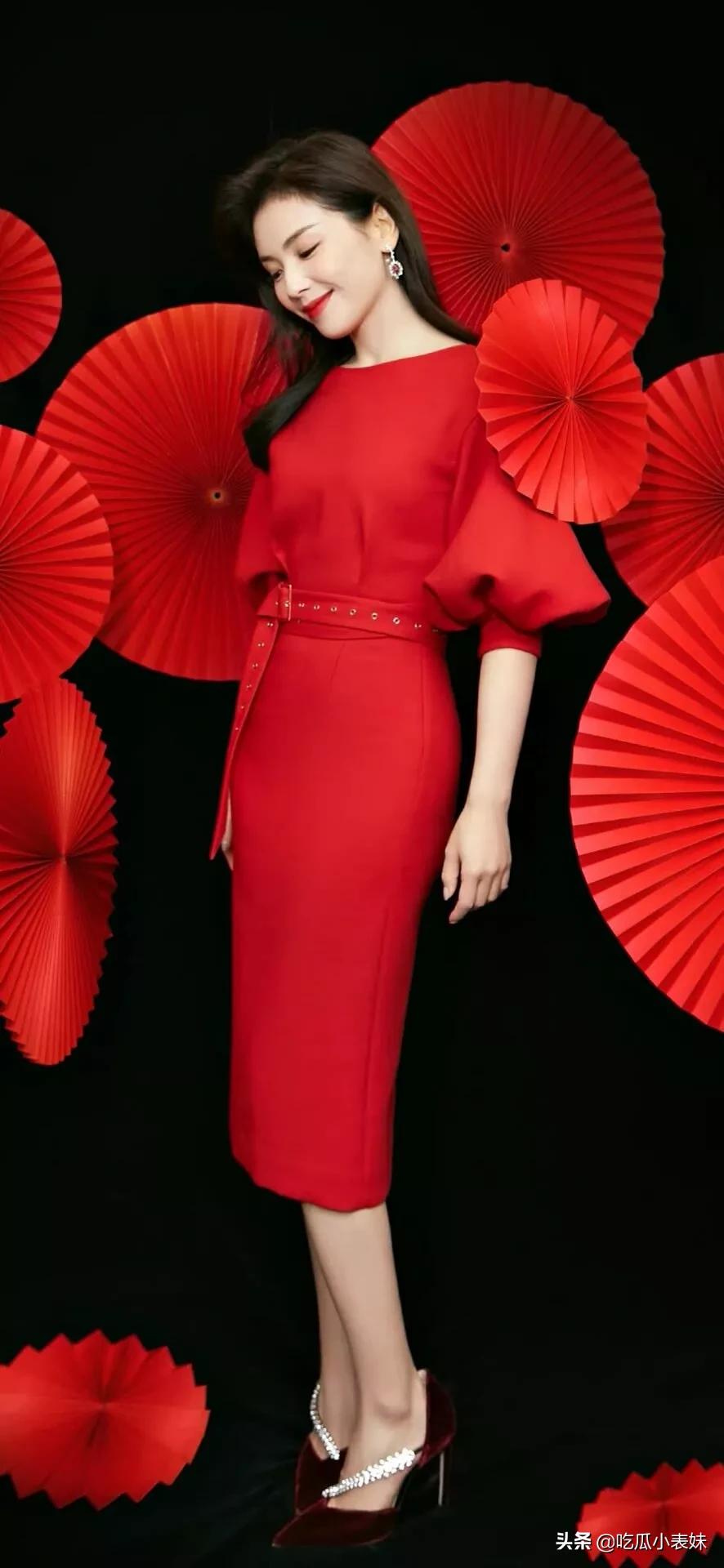 刘涛迷人美照，衣着光鲜，靓丽时尚，真的好美