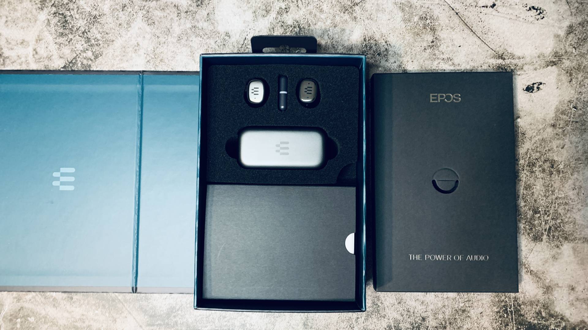 蓝牙耳机不配玩游戏？那是你没试过它！包你满意