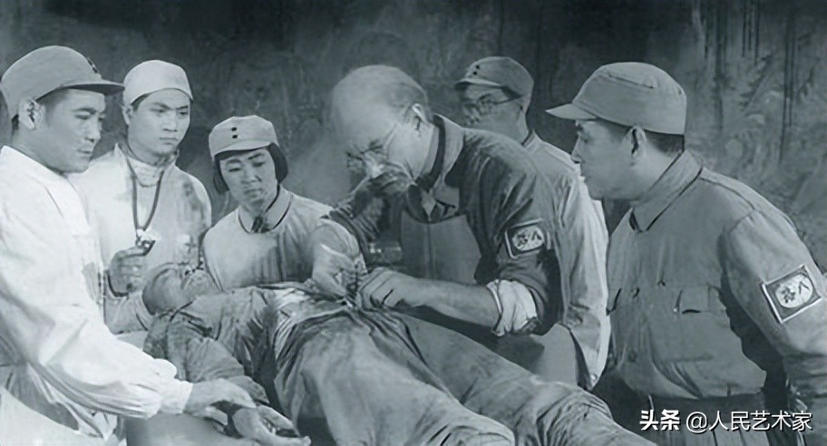 他是清华和耶鲁的高材生，为中国的话剧、电影事业鞠躬尽瘁，与歌唱家周小燕喜结连理，却难逃特殊时期的厄运