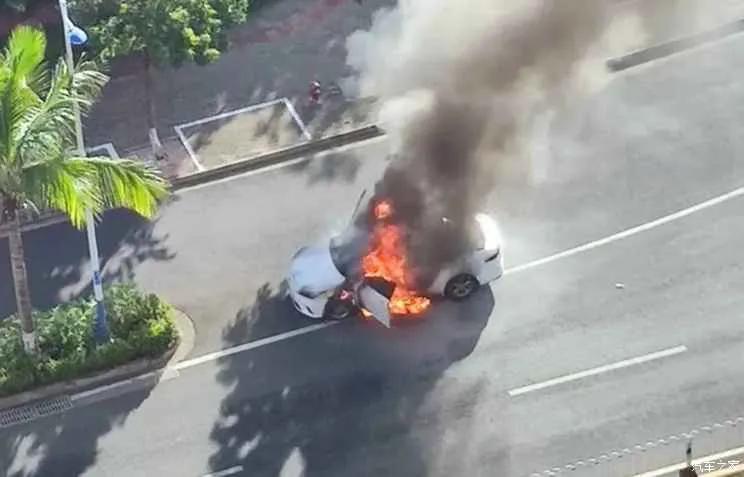 电动汽车一公里低至一毛钱，油车为什么还是香饽饽呢？