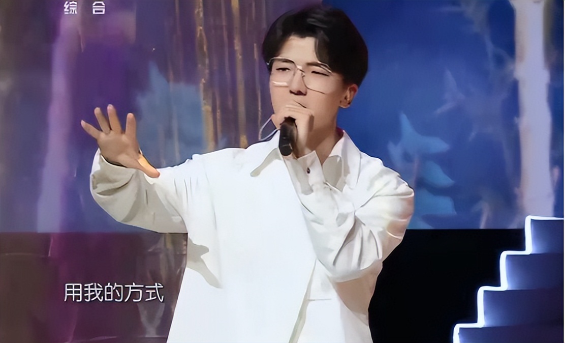 新改版的《星光大道》2022年7月第一期开始了怎么开场主持人换了