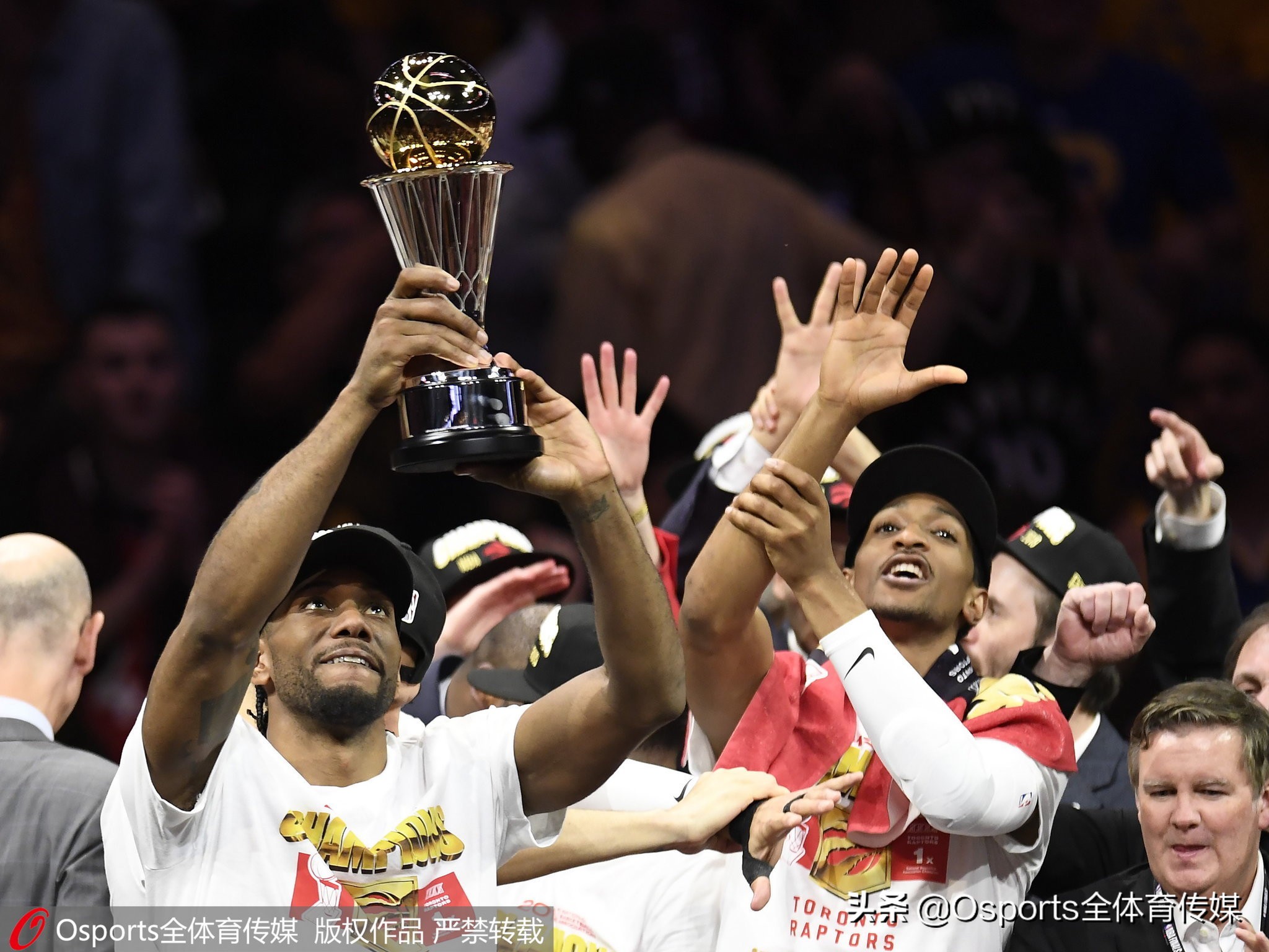 nba总决赛为什么在多伦多(历史上的今天之多伦多猛龙首夺NBA总冠军)