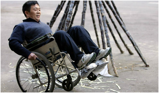 “半截人”彭水林：身体因车祸只剩78厘米，“重生”后回报社会