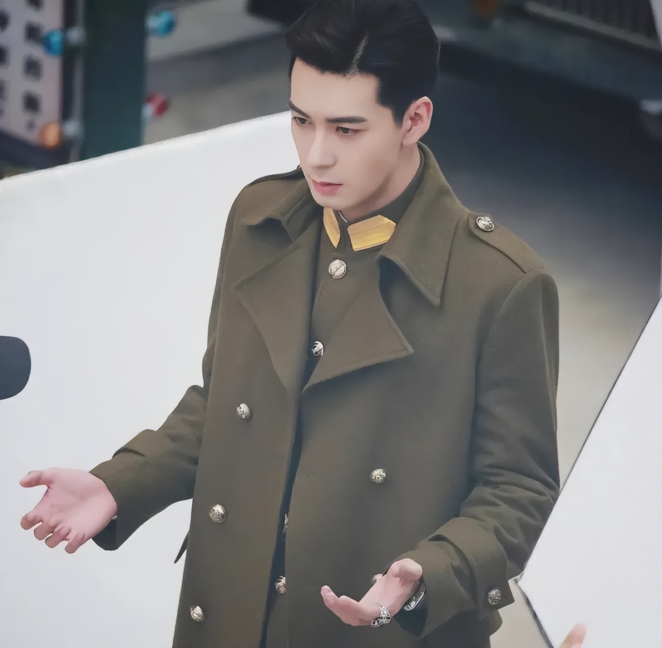 千玺:演军阀少帅我在行,窦骁:弟弟你还年轻,钟汉良:都起开