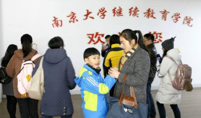 10年过去，那个逼迫4岁儿子