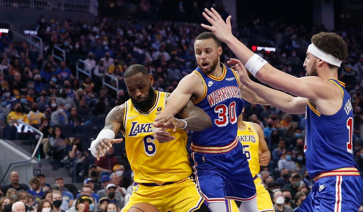 湖人vs勇士g5:老詹聊发少年狂,嘴哥怒把枸杞扬