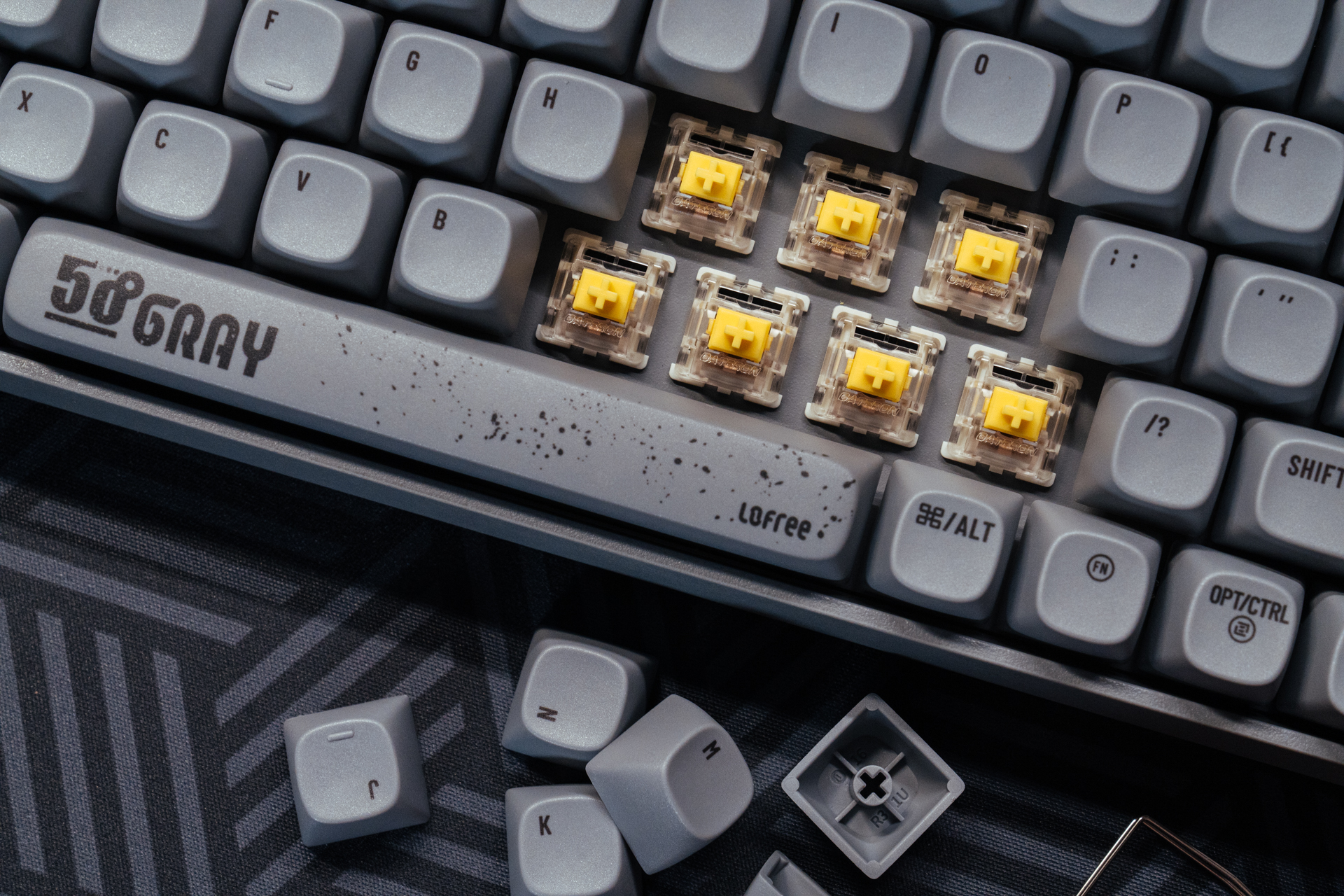 简洁条理，如何布置自己的办公桌面：轻办公好物分享