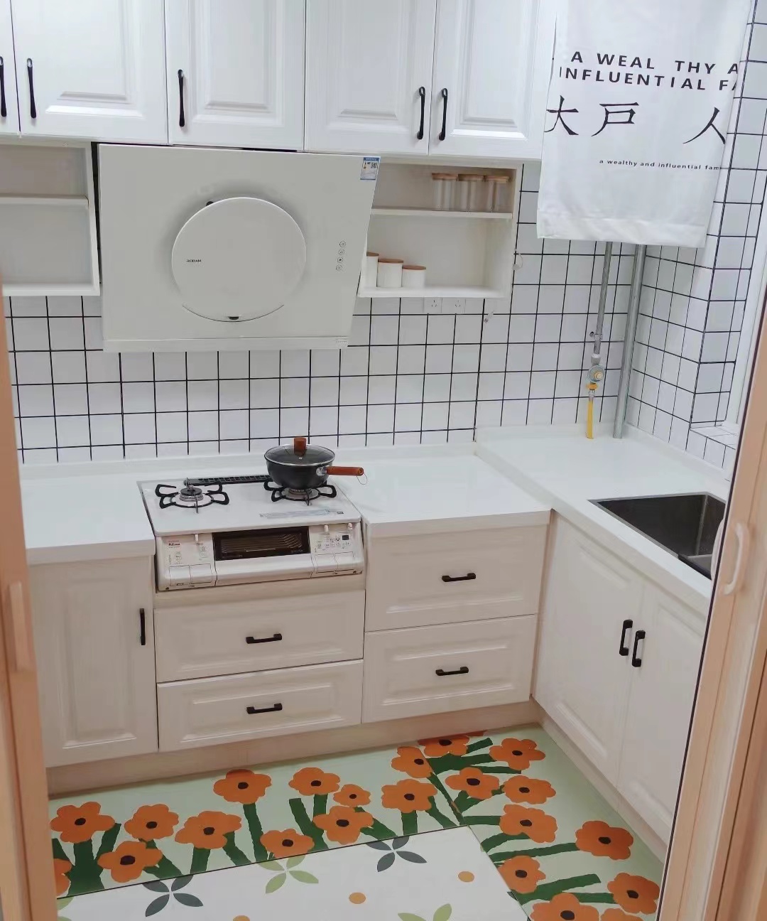 河南夫妇坚持“穷装”，140㎡才花10W，那就一个高级，给大家瞅瞅