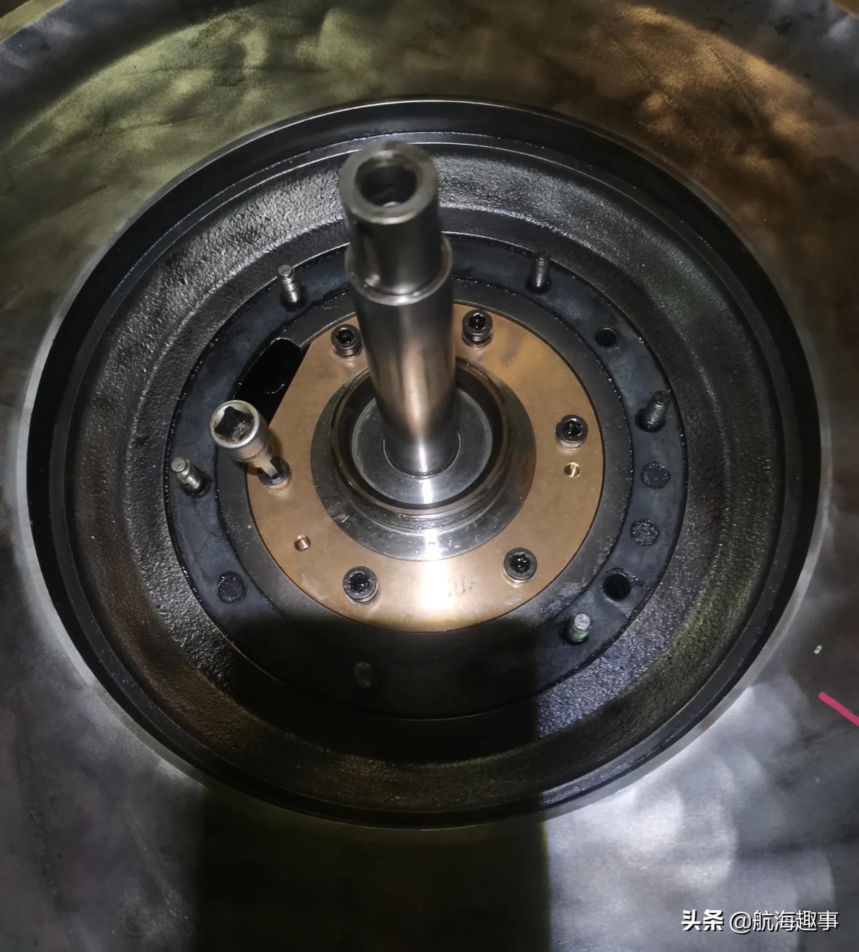 从汽車引擎“T”学习，带你了解船用发电机废气涡轮增压器的检修