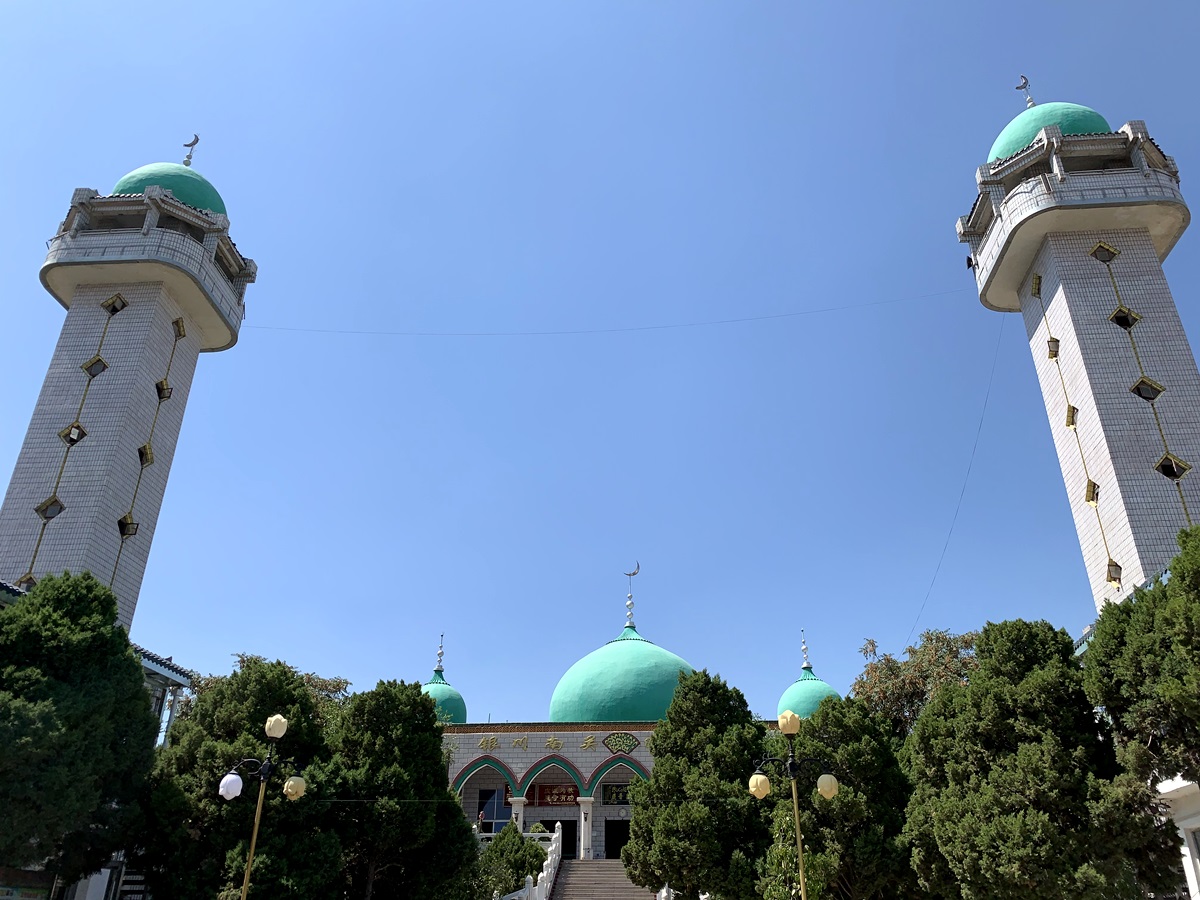 南關清真寺不僅是銀川市和寧夏回族自治區對外開放的宗教活動場所