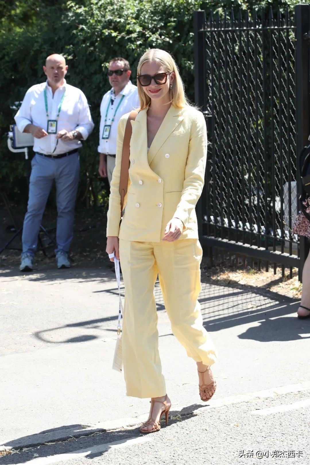 被毁容了还能翻盘？57岁的她才是真 • 传奇