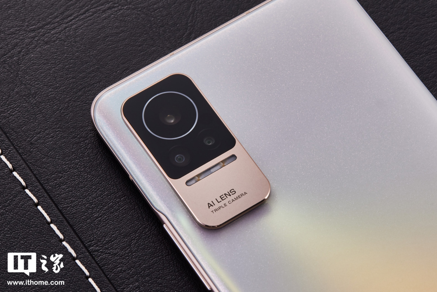 消息称中端安卓手机屏下指纹和金属中框逐步回归