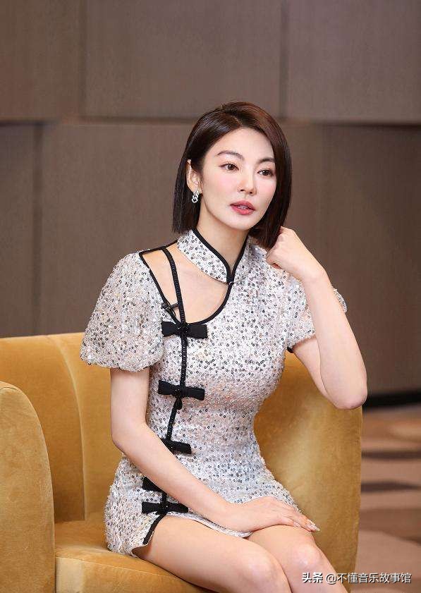 周星驰电影十大最美“星女郎”，周星驰是华语影坛的一个神话