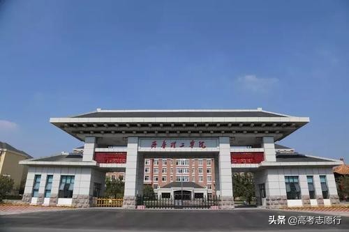 很容易混淆视听的5类大学，不仔细看，容易交“智商税”