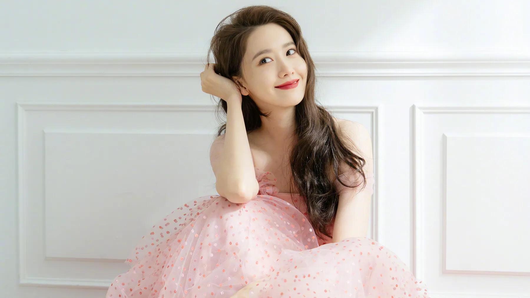 韩国艺人林允儿壁纸欣赏