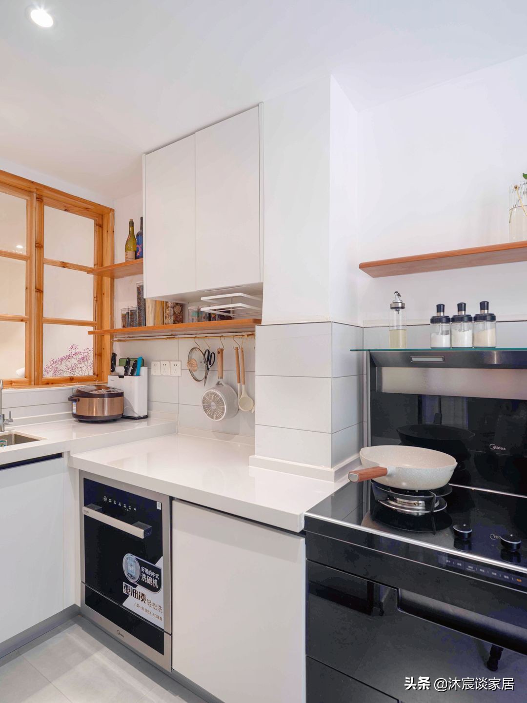 武汉蜗居：40m²挤进一家4口，把客厅去掉室内多间房，温馨又幸福