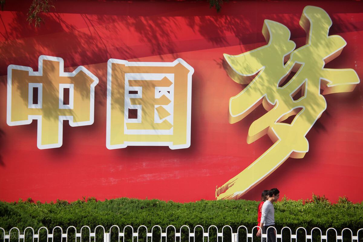 「感动中国」：杨振宁，一为国家，二求科学