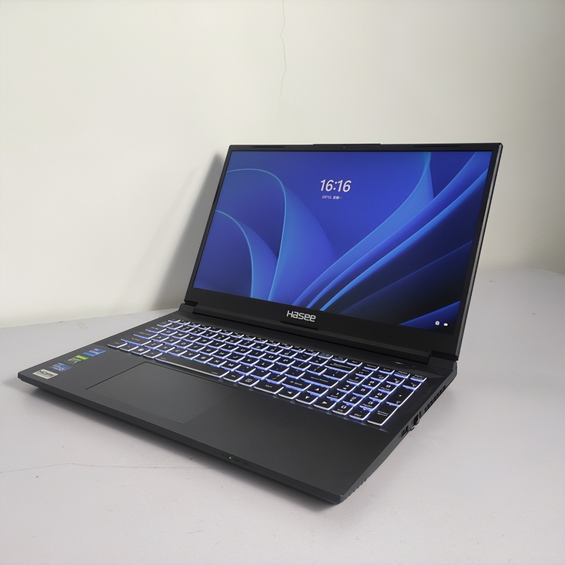 神舟战神z8-da7np评测高性价比12代i7处理器rtx3060游戏本-电脑资讯