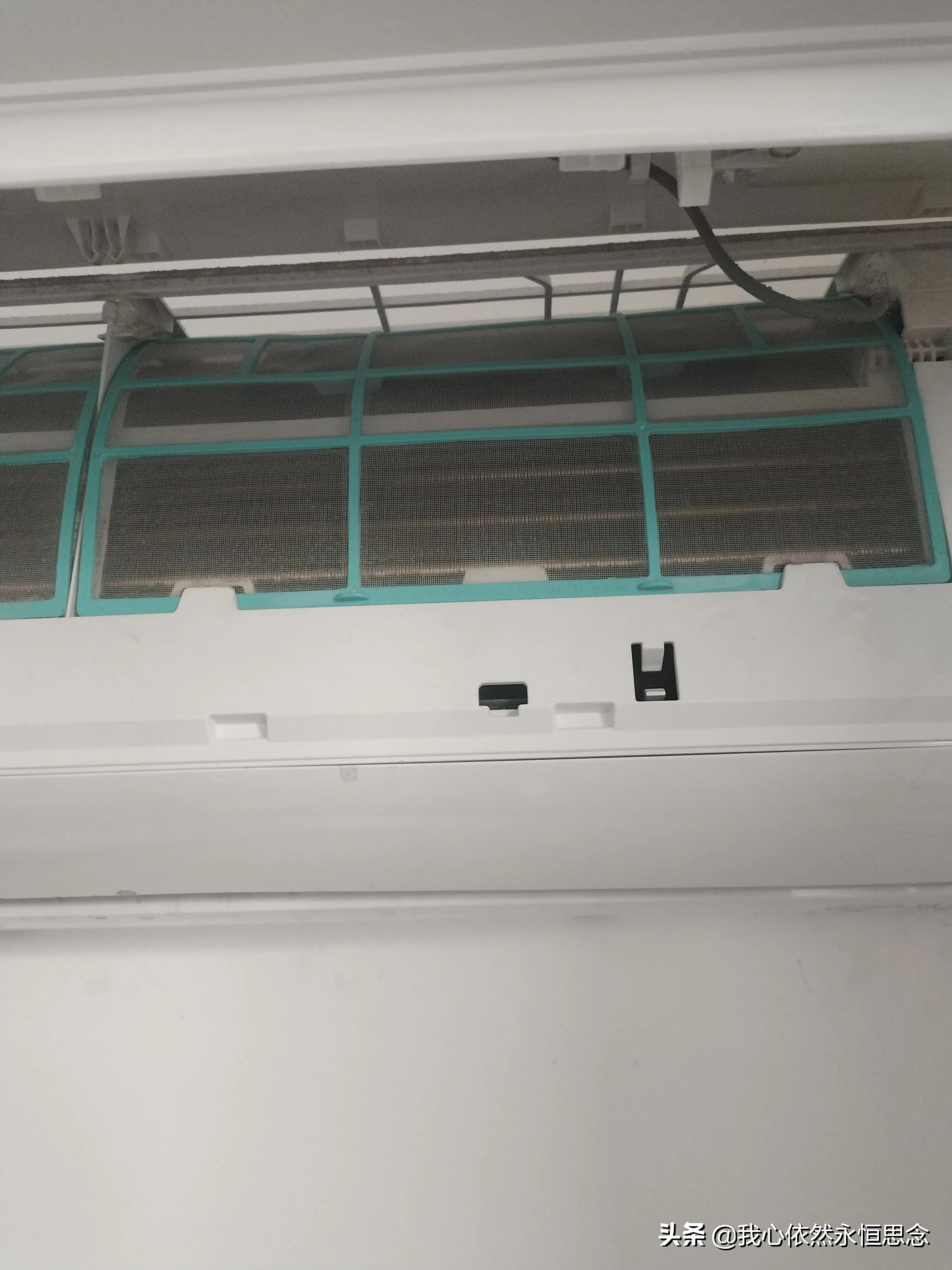 自己清洗家里空調(diào)過濾網(wǎng)，三分鐘輕松搞定