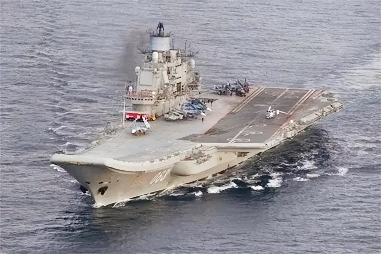 �й������ķ�չ�������Ŀ�����½��Ӻ���ʵ��������Σ�