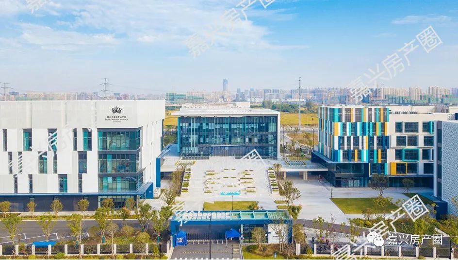 国际商务区宅地挂牌，楼面价7349元/㎡起，将于8月8日出让