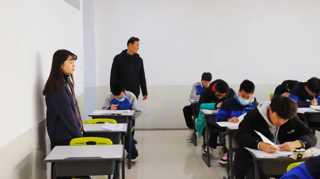 策马扬鞭，只争朝夕 | 恒德学子迎来期末考试
