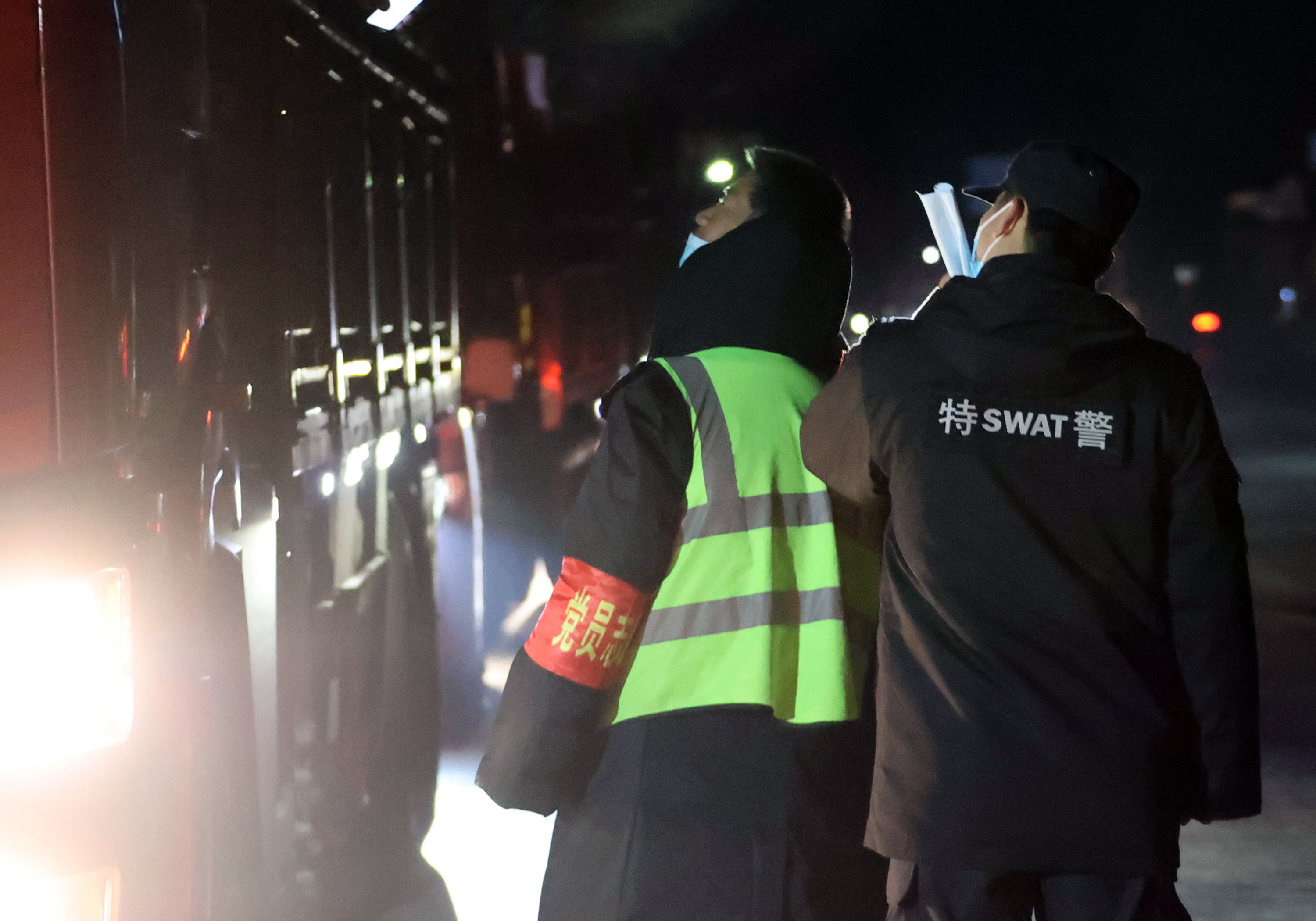 疫情下：大荔公安交警的坚守
