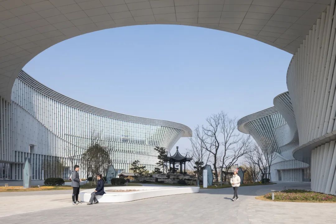 中国扬州运河大剧院 / 同济大学建筑设计研究院