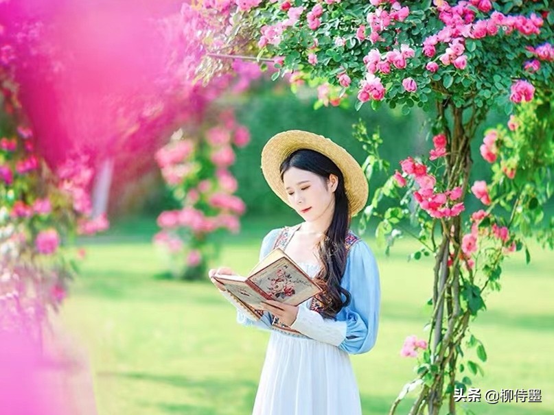 中老年阿姨拍照，手腳無處安放怎么辦？2個字?jǐn)z影技巧就解決