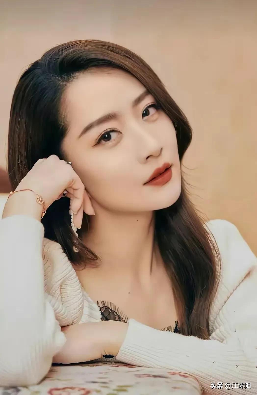 白冰和金喜善，我脸盲得分不清楚