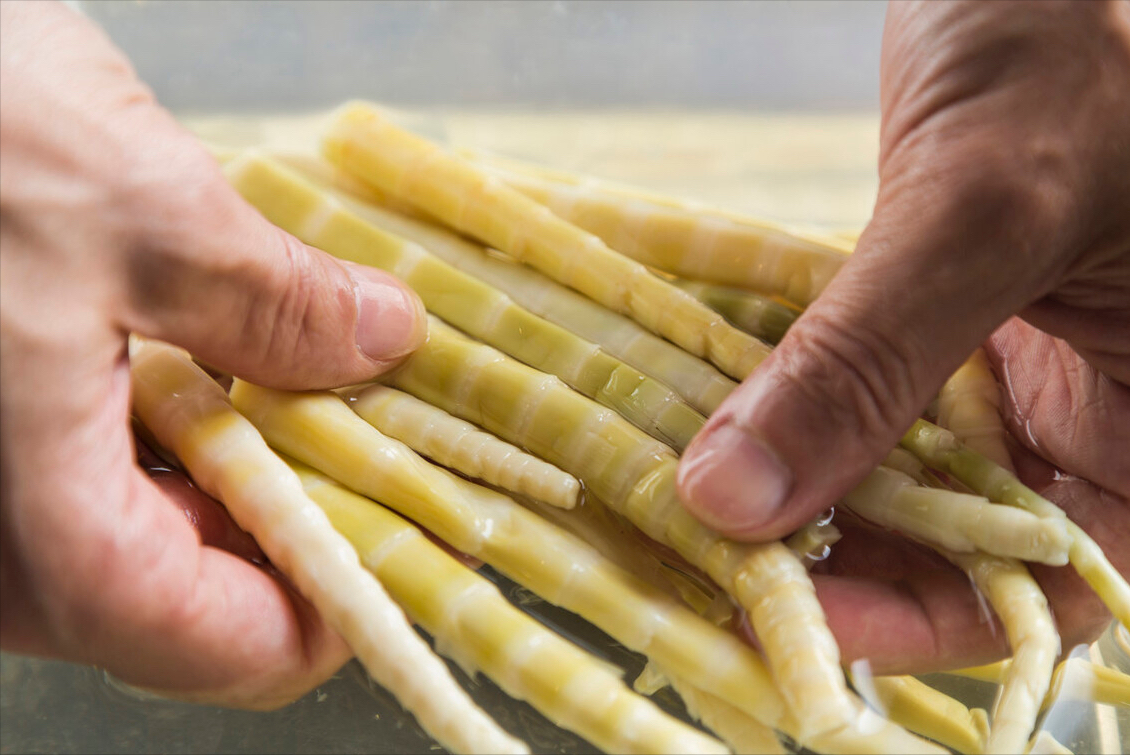 初春，菜市场5种蔬菜别乱买，菜贩自己都很少吃，顾客却经常买