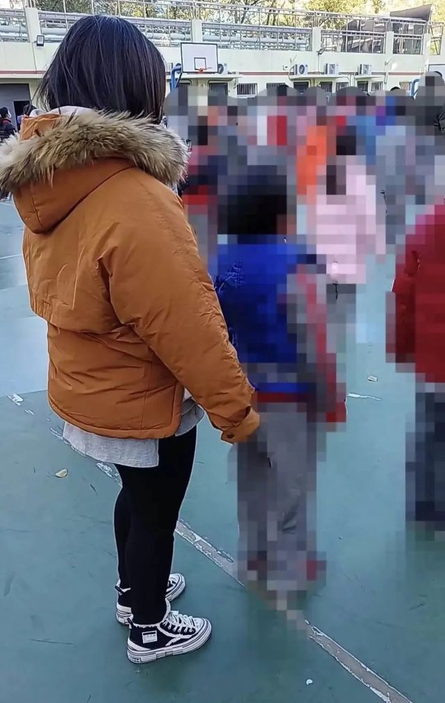 影子老师：陪“来自星星的孩子”上学