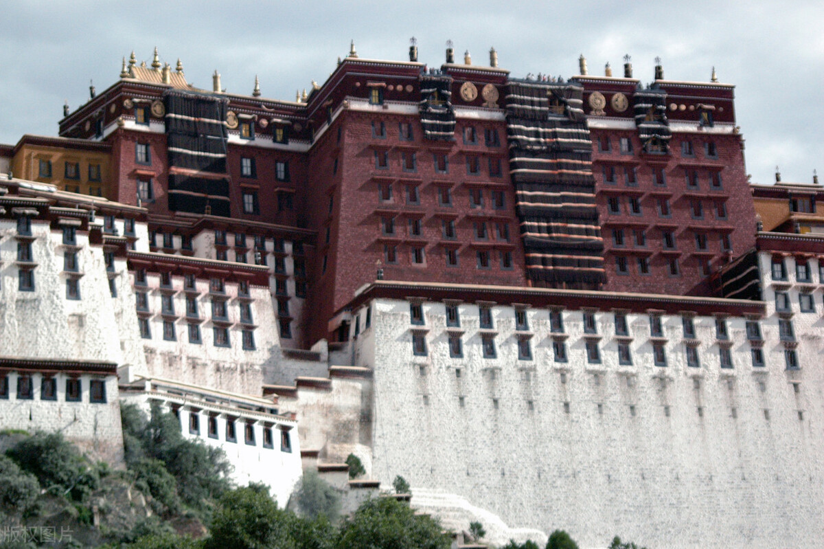 拉薩旅游攻略：去拉薩旅游幾月份去最好？帶什么好？