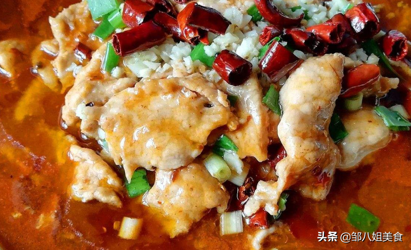 水煮肉片怎么做最好吃？做好2個關(guān)鍵步驟，肉片滑嫩鮮香，好下飯
