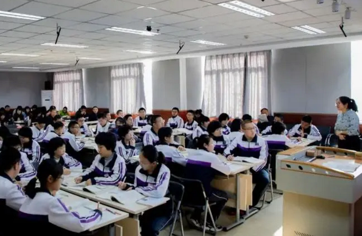 辽宁“实力代表”高中，一本升学率超95％，全校600分以上达338人