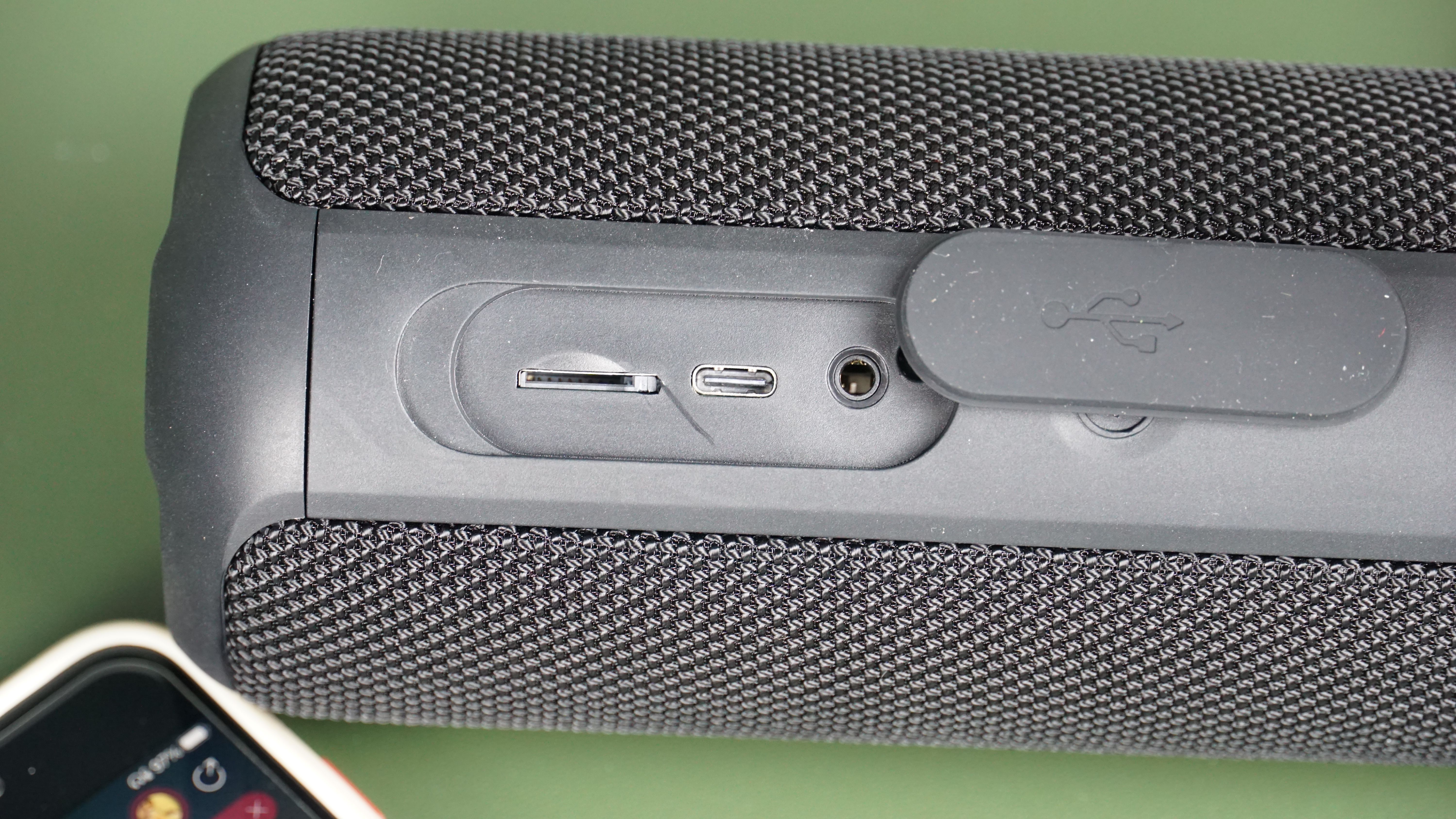 IPX7级防水，环绕立体声Sanag M12S Pro音箱表现出色