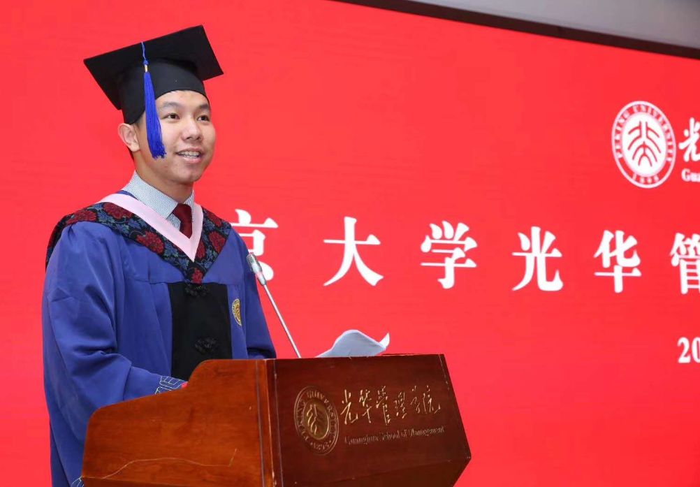 3大“亮红灯”的大学专业，多所高校已撤销，市场营销最没前途？