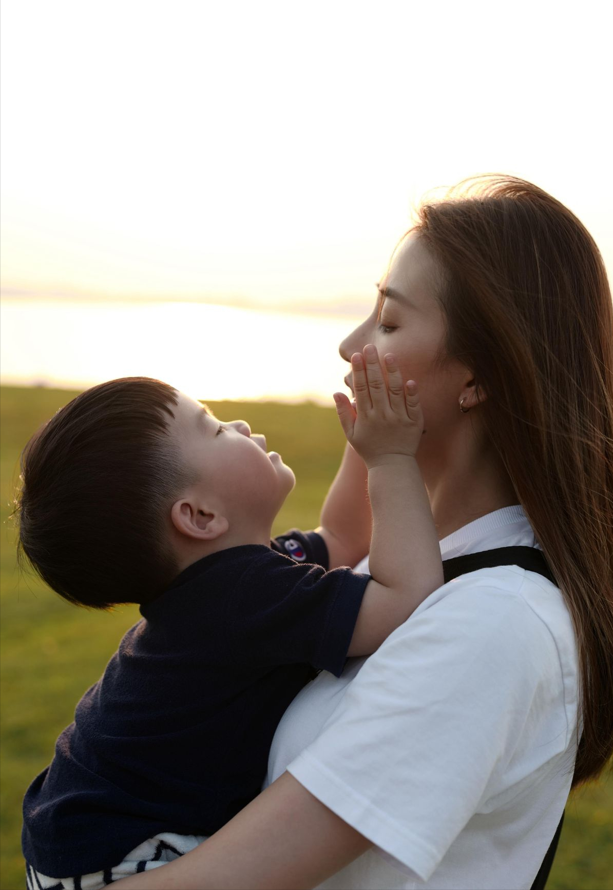 有一种“情商洼地”叫做弦子，19岁出道歌比人红，不会说话是硬伤