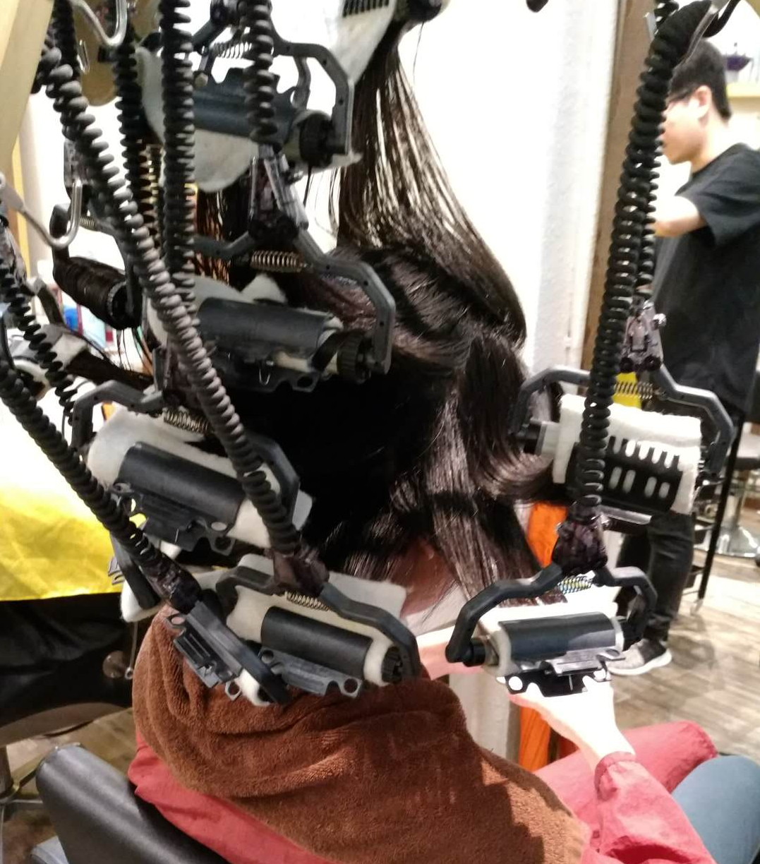 烫发后不满意可以接着再烫吗？对发质有什么影响？应该注意哪些？